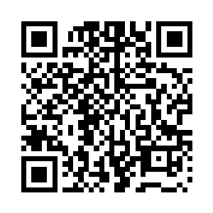 摸出了都城商会罗平的名帖放在桌上二维码生成