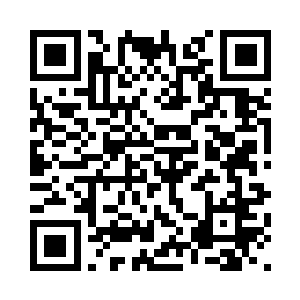 放在客厅里的手机不停地呼了起来二维码生成