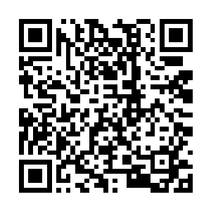 敢情他一直被这个女人当成了对她心怀不轨的色狠二维码生成