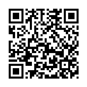 整个人就好像是贴画一样的摔在了墙壁上面二维码生成