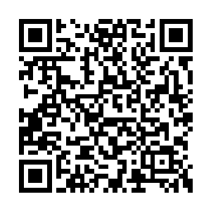 整个缥缈峰上的山水景观亭台楼阁开始大把粉碎二维码生成