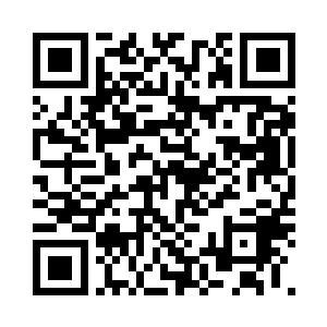 整个许家祖地的大地都被染成了红色二维码生成