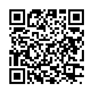 文森特极不情愿地脱掉了他的大风衣二维码生成