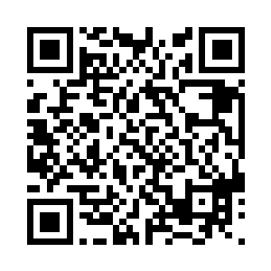 斑点伸出舌头依恋的舔了舔木萦的脸颊二维码生成