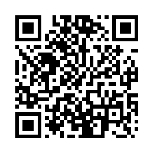 方凌已经拿起装门面的小包裹下了船二维码生成