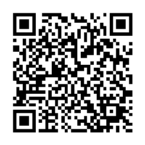 方剑雄就是一个可以用眼睛看穿世界大势走向迷雾的神棍二维码生成