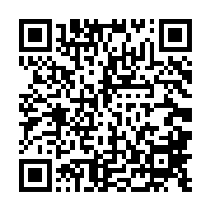 方才叫嚣得很欢的举人官员拼命夹着腿阻止自己尿出来二维码生成