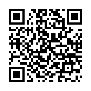 方炎回屋换上白色运动装到院子里面锻炼身体二维码生成