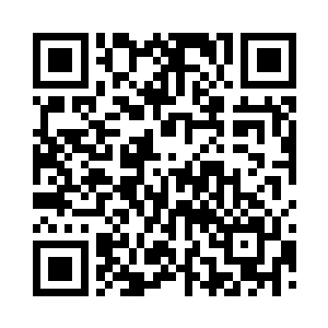 旁边一个妖族青年朝聂离三人看了一眼说道二维码生成