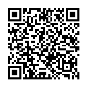 旁边已经主要是保护职责而不是监控的女警察听了就皱眉二维码生成
