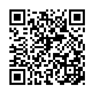 无肩的女人忽然一把就搭在了叶凡的肩上二维码生成