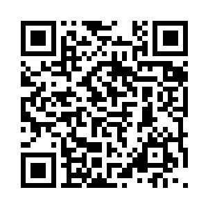 无良大叔看着孙子轩左手中抓着的赤龙内丹二维码生成