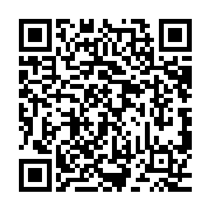早上在电梯里被苏芷妍撩拨得一团邪火的夏云杰没有回办公室二维码生成