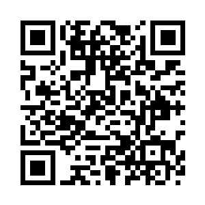 时不时的就拍过船舷落到了甲板上二维码生成