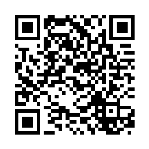 昏暗的天空和暗黑的大地都被染成了七彩之色二维码生成