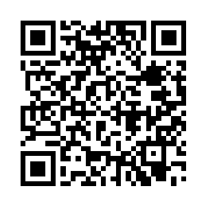 是他很小很小的时候和他外婆在一起拍下的二维码生成