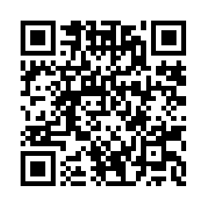 是客厅看坐在沙发上的他转脸过来时二维码生成