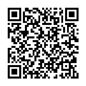 显然也不可能是简陋的手工作坊里可以打磨出来二维码生成