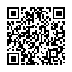 晏锦看着小黑朝着不远处的一个方向飞去二维码生成