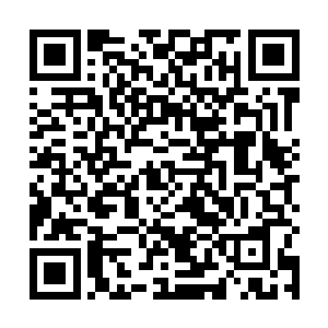 暗剑部队的成员们便把那些气若游丝的家伙捆绑了起来二维码生成