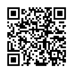 更何况这里还摆着一张宽大的可以当二维码生成