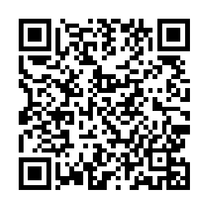 更多的安莫尔士兵第一时间就扑倒在最近的任何掩护所在二维码生成