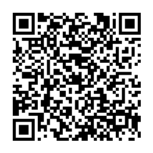 曾经以为迈向一个高不可攀的人或许走一生的时间都不能到达他的身边二维码生成