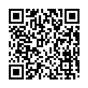 最先打他妹妹注意的分明就是他面前的那两个二维码生成