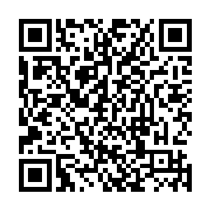 最后直接祭出了虚空神甲古朴的战甲覆盖在了龙傲天的身上二维码生成