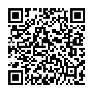 有手快的人拿起那微热的陶器里里外外的仔细看二维码生成