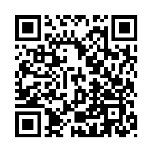 有无数的根茎藤蔓在那片红色液体之中飘摇二维码生成