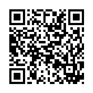 有时候他见到御雍一个人独自坐在床头二维码生成