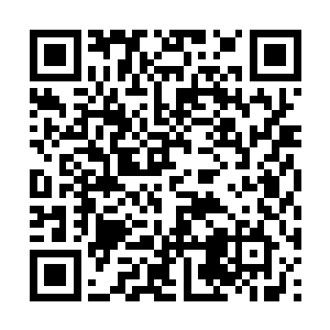有时候身边人的态度会让一些人对她抱有一些成见二维码生成