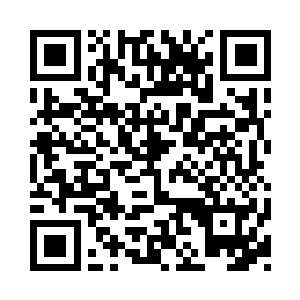 有点点暗淡的月光从墙上的窗棂洒了进来二维码生成