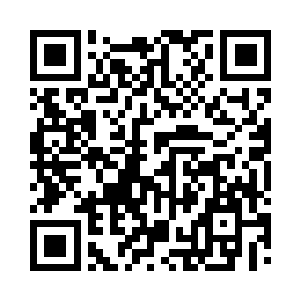 望着藤椅上愤怒完全没有消减的小屁孩二维码生成