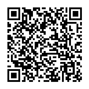 朱平安观察到这里的人流量中码头卸货的脚力夫们占了相当一部分比重二维码生成