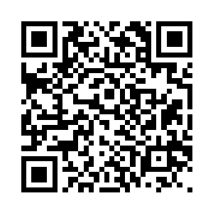 李耀出现在一个布满了冰霜的山洞中二维码生成