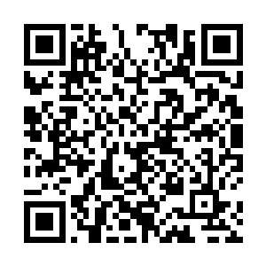 李耀将胸前一团被毒刃戳了个窟窿的凝胶收回乾坤戒中二维码生成