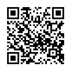 李耀正在专心致志计算方位和角度二维码生成