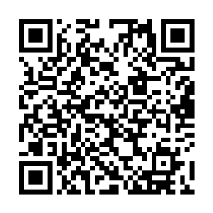 李老大没给黄耀解释的机会交代完这些之后便是离开了二维码生成