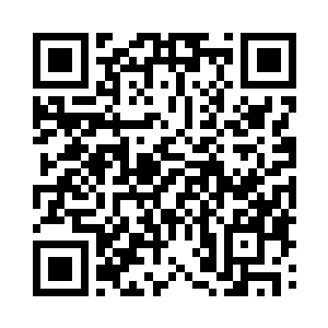 李谦的本意的确就是跟齐洁提醒一下这个二维码生成