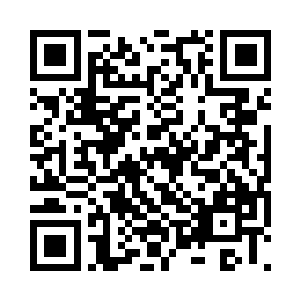 杜克使用的依然是阴暗和较为陈旧的设置二维码生成