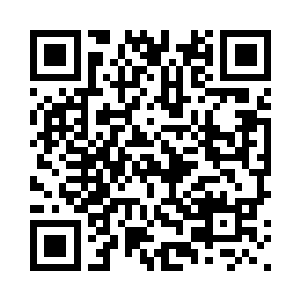杜克看了看不知道在想什么的泽塔二维码生成