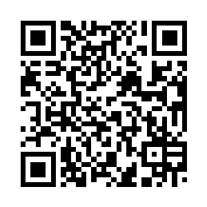 杜玉婷跪在地毯上给白振东打地铺二维码生成