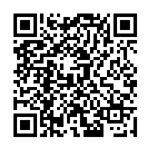 来到机车车头附近站定的贝格子无语的白了他一眼二维码生成