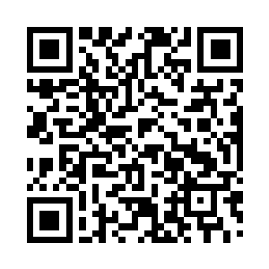 来来往往的人群很少有在店铺前驻足的二维码生成