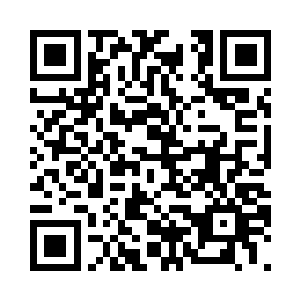 杨云拉着江帆朝着那豪华大门口走去二维码生成