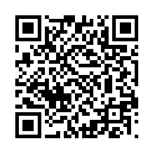 杨元昭跟随在他身后亦一起离开地下室二维码生成