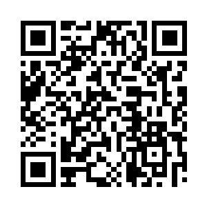 杨开的十多位至亲神情激动地望着这一幕二维码生成