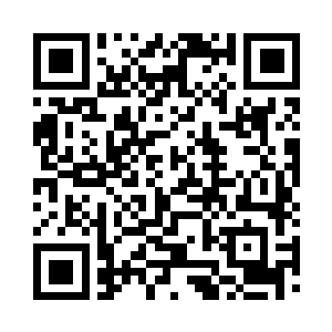 杨洛看了看周围的人不想再说这个问题二维码生成